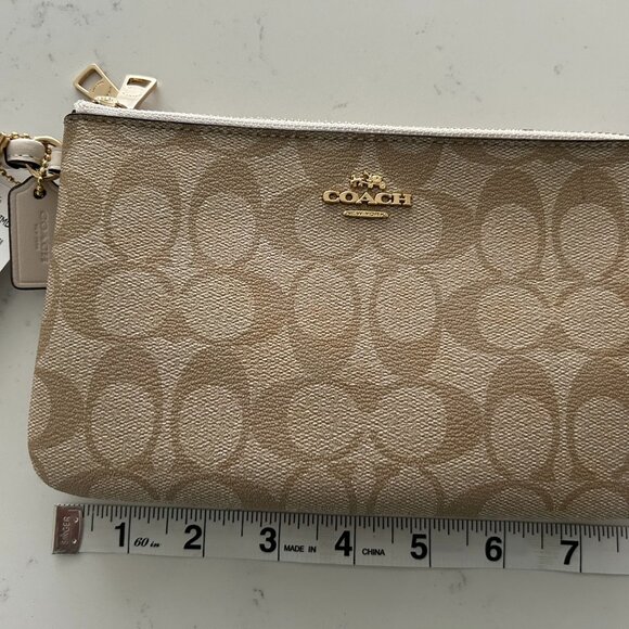 Coach Double Zip Wallet Signature NWT Bonus Hang Tag Holiday 2017 - Picture 1 of 5